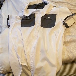 Very Nice Kenneth Cole Button Up!!